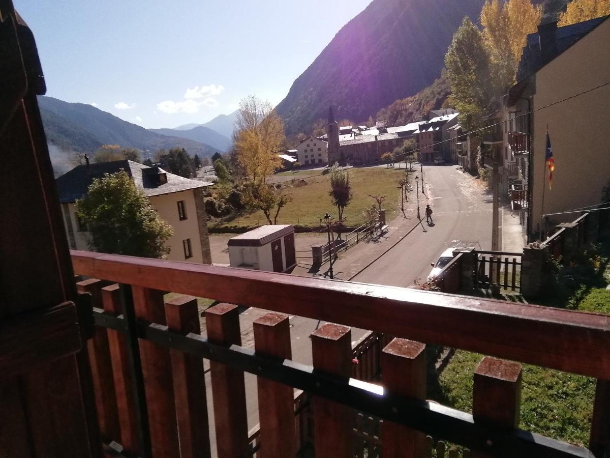 Natura A Tocar 2 Appartement Escaló Buitenkant foto